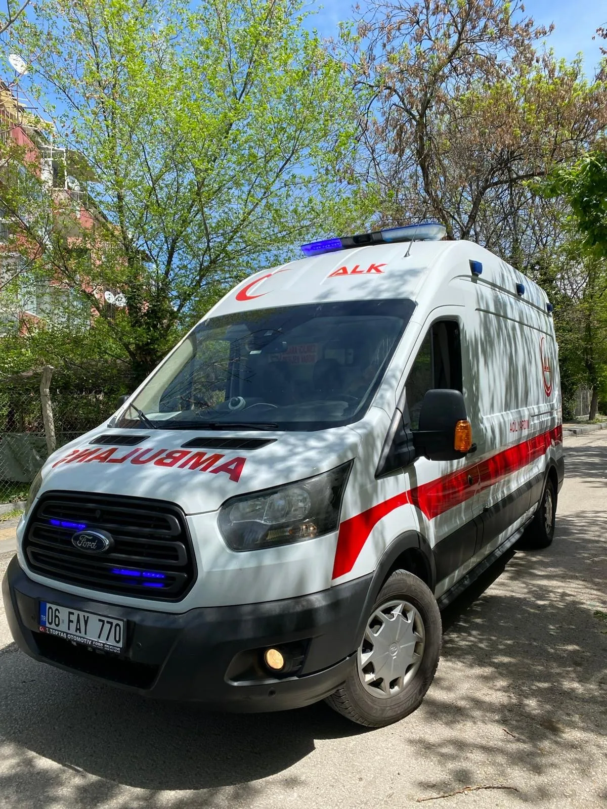 2017 Model Ford Transit 410L İkinci El Acil Yardım Ambulansı - Görsel 3