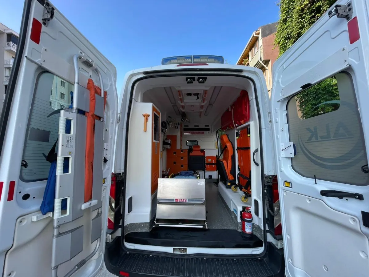 2017 Model Ford Transit 410L İkinci El Acil Yardım Ambulansı - Görsel 4